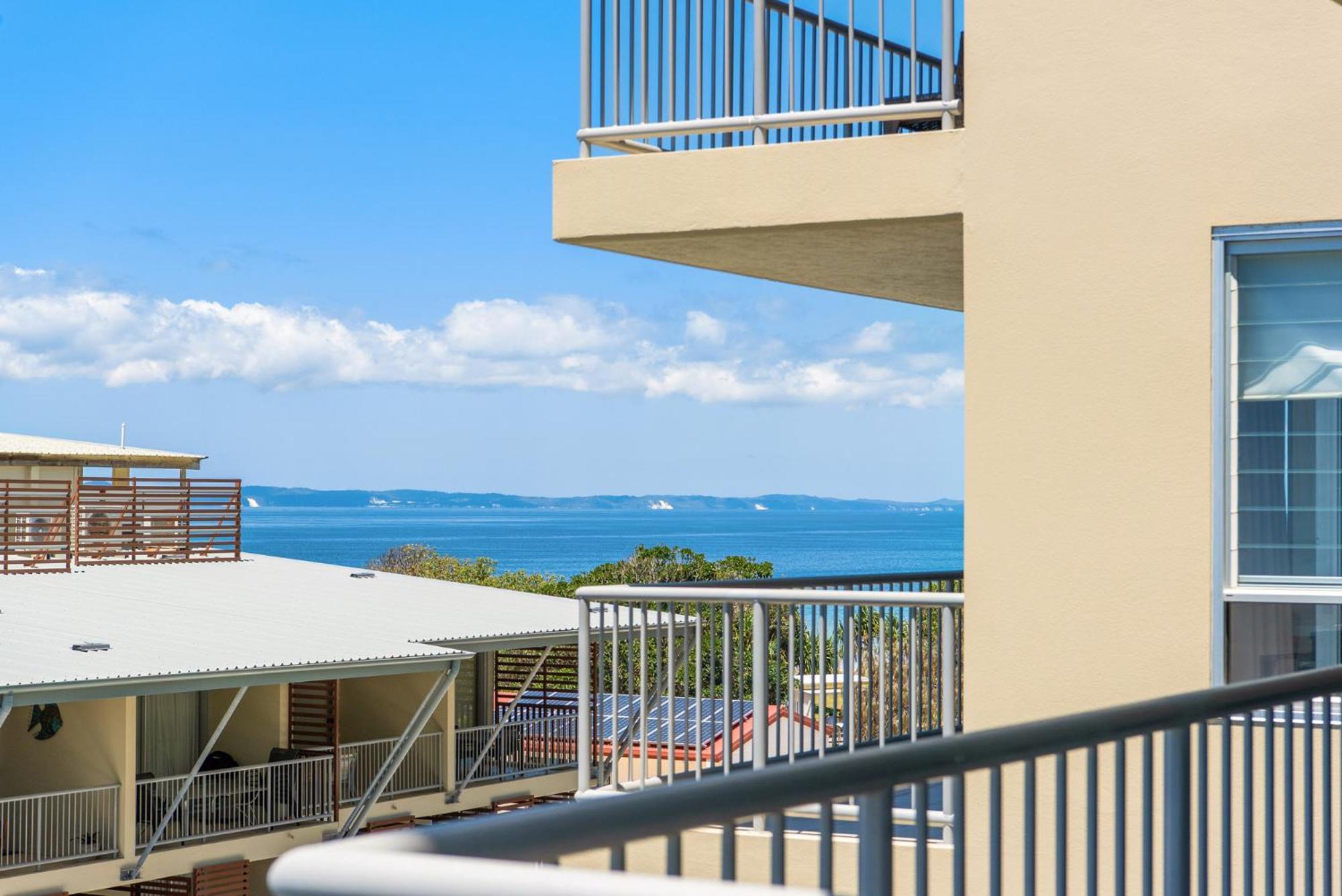 On The Beach Resort Bribie Island Woorim Eksteriør bilde