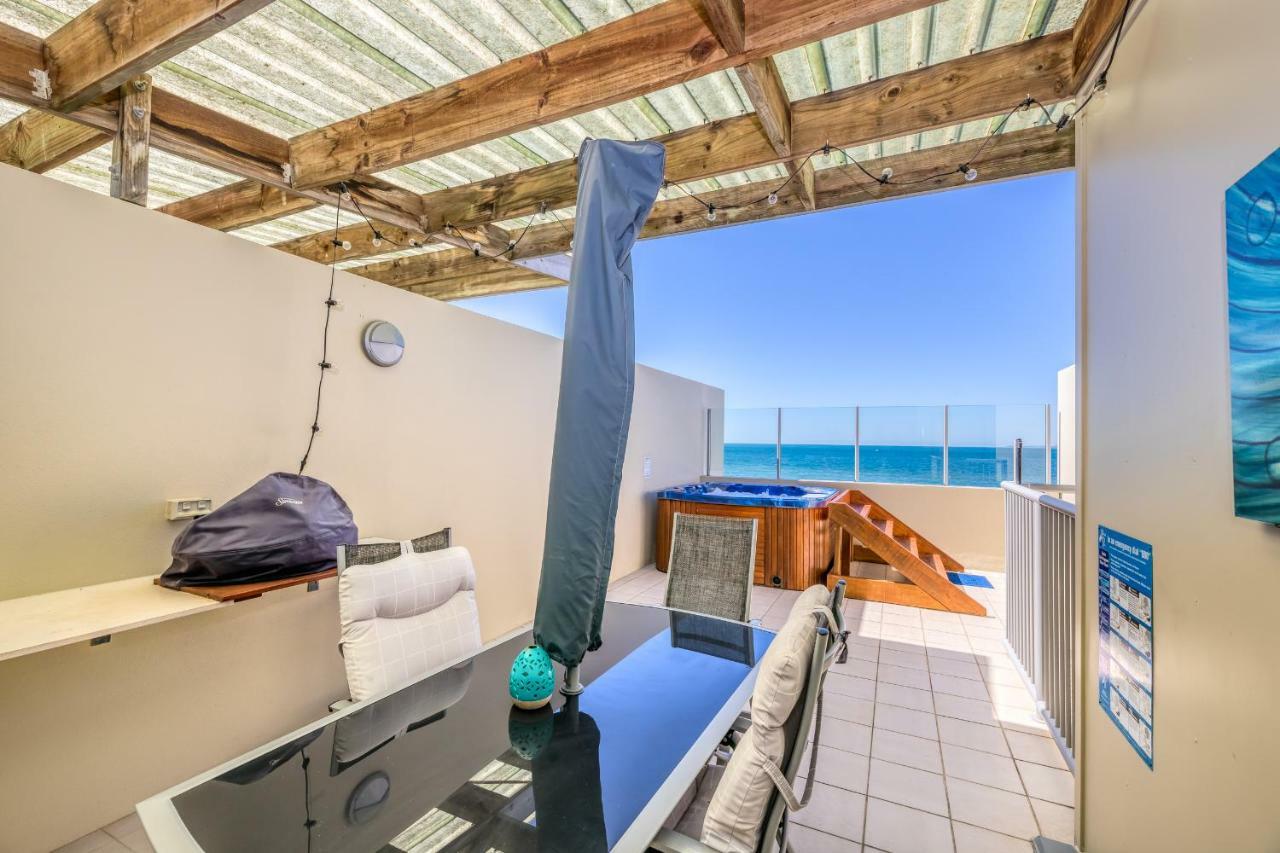 On The Beach Resort Bribie Island Woorim Eksteriør bilde