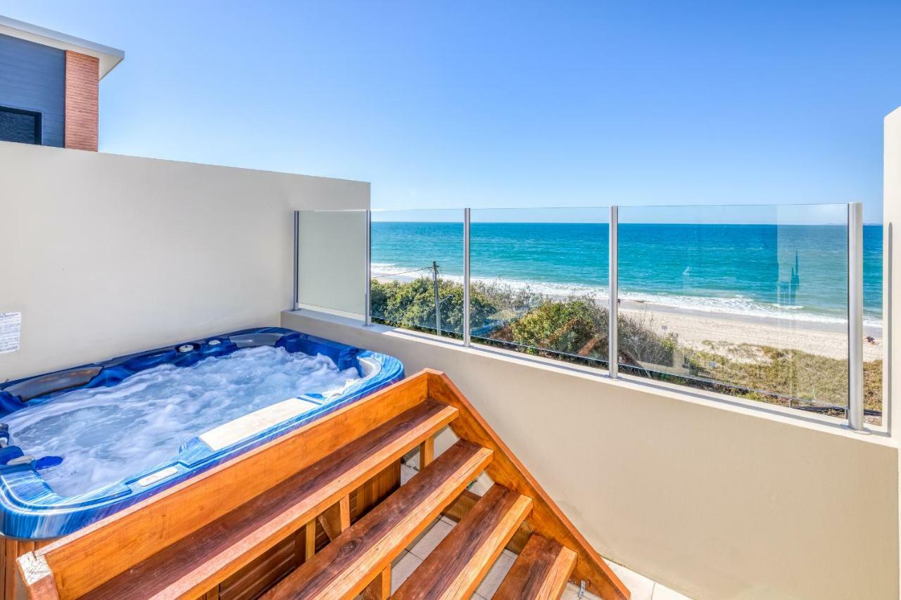 On The Beach Resort Bribie Island Woorim Eksteriør bilde
